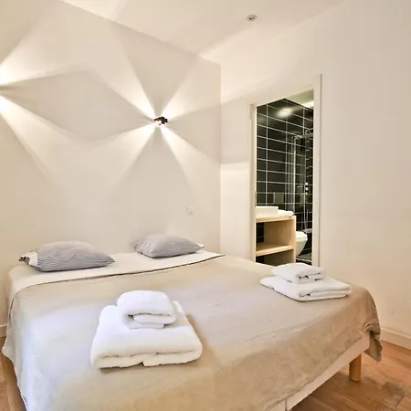 Urban Et Pure Apartment